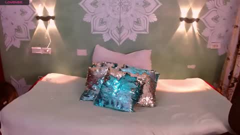 Emili roux online show from January 29, 10:01 pm