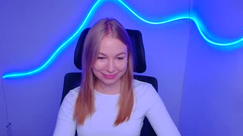 Emilia online show from September 18, 5:09 am