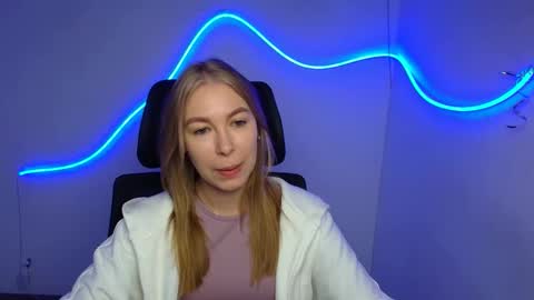 Emilia online show from September 24, 5:33 am