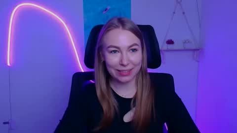 Emilia online show from December 5, 6:44 am