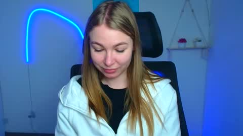 Emilia online show from February 20, 12:27 pm