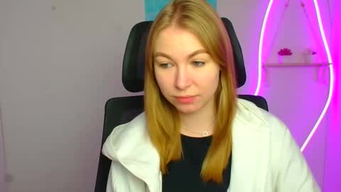 Emilia online show from March 21, 6:29 am