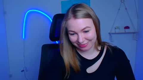 Emilia online show from April 23, 6:03 am