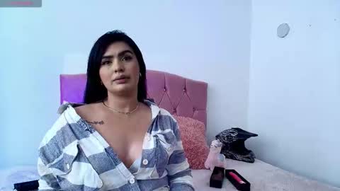emilia_sweetx online show from October 23, 11:53 am