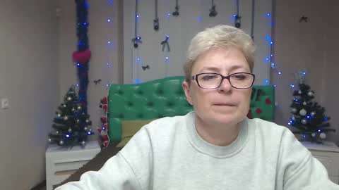 EmiliaGree online show from January 9, 6:31 pm