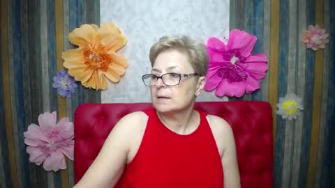 EmiliaGree online show from May 2, 5:29 pm