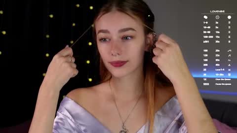 Snapshot of emiliaheather chatting on October 15, 12:44 am Tessa online show from October 15, 12:44 am