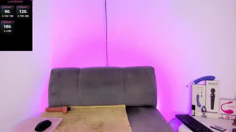 emiliana_bloomm online show from November 27, 11:01 am