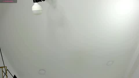 Snapshot of emiliarose_ chatting on December 13, 8:36 pm EmiliaRose online show from December 13, 8:36 pm