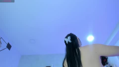 EmiliaRose online show from April 14, 10:38 pm