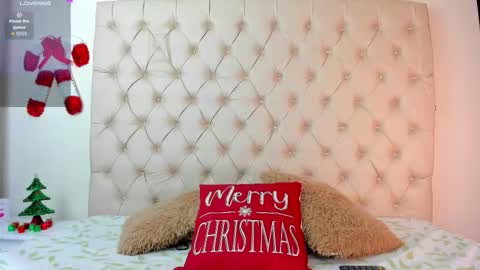 emilieandblake online show from November 22, 11:42 am