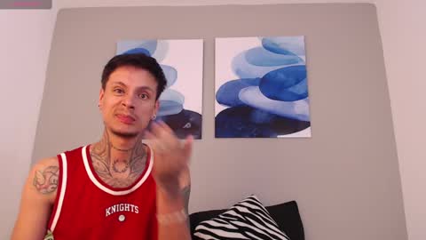 Snapshot of emilio_wolf chatting on January 15, 10:38 am EMILIO online show from January 15, 10:38 am