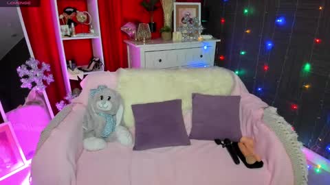 Snapshot of emiliyaqueen chatting on December 27, 5:09 am Emiliya online show from December 27, 5:09 am