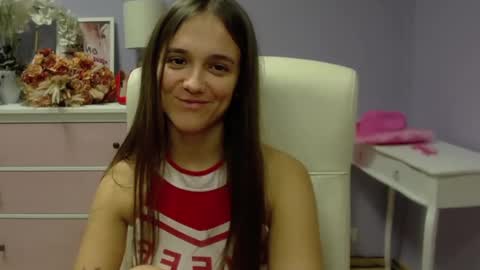 Emilly online show from February 4, 10:54 am