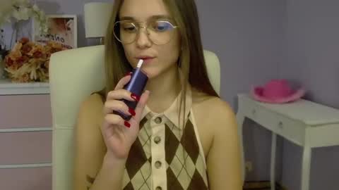 Emilly online show from February 11, 11:32 am