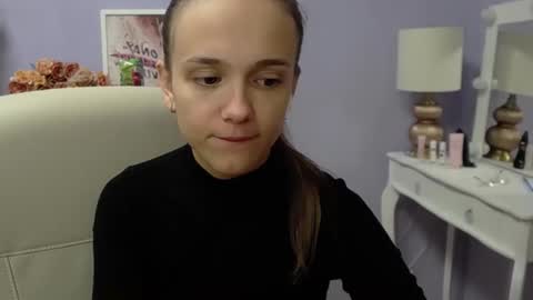 Emilly online show from September 17, 6:37 am