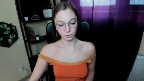 Snapshot of emilly_xkiss chatting on March 3, 12:37 pm Emilly online show from March 3, 12:37 pm