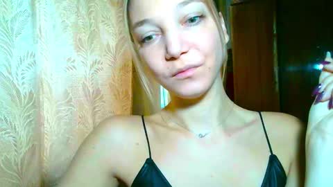 Emilly online show from November 26, 6:36 am