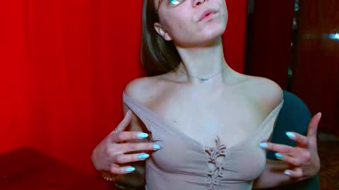 Emilly online show from January 15, 5:05 pm