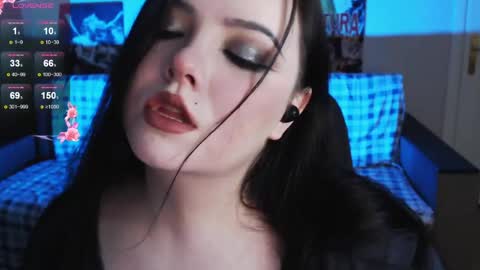 Emily online show from April 24, 8:33 pm