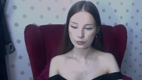 EmillyHoney online show from June 25, 7:29 pm