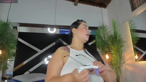 Emily  online show from February 26, 11:09 am