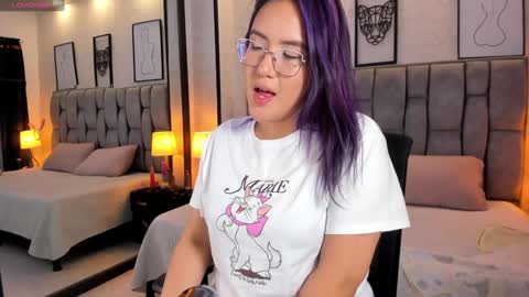 Emily online show from January 31, 7:07 am