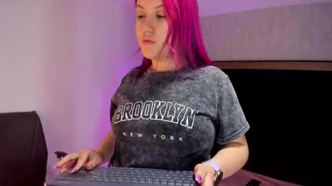 Emily online show from November 2, 11:01 am