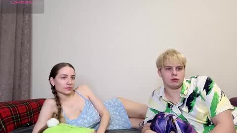 emily_and_ilumi online show from February 5, 6:23 pm
