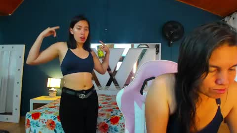 Emily and Soffy online show from April 18, 7:07 pm