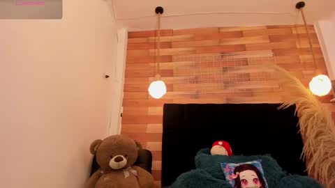 emily_brown04 online show from November 2, 1:24 pm