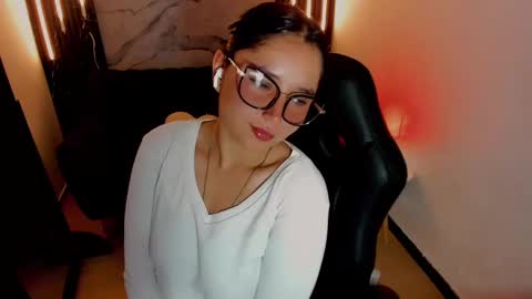 Emily Carter online show from September 23, 3:26 pm