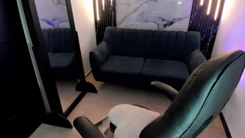 Emily Carter online show from September 29, 3:39 pm