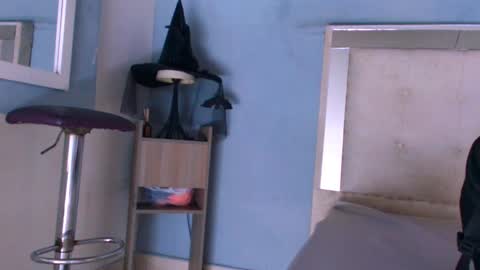 emily_castillo_1 online show from October 12, 3:38 am