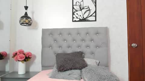 Snapshot of emily_cooper_bj chatting on November 22, 1:54 pm Emily online show from November 22, 1:54 pm