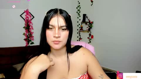 Snapshot of emily_coraline chatting on February 28, 2:42 pm Emily online show from February 28, 2:42 pm