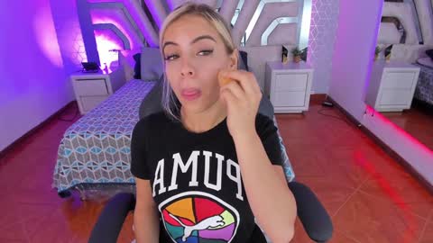 Emily online show from January 2, 10:37 am