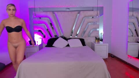 Emily online show from January 16, 5:01 pm