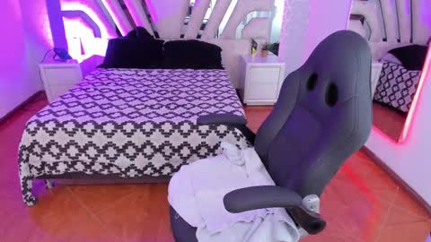 Emily online show from February 13, 10:34 am