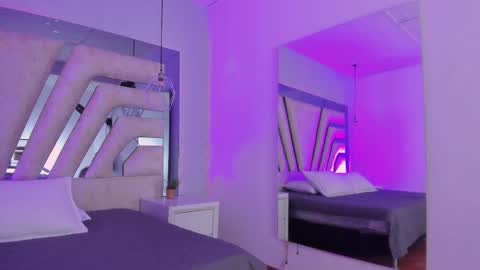 Emily online show from November 22, 11:31 am