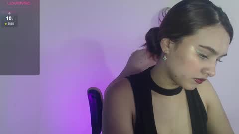 emily fox 3 online show from November 20, 6:02 am