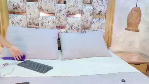 Snapshot of emily_greco chatting on July 8, 11:37 am emily_greco online show from July 8, 11:37 am