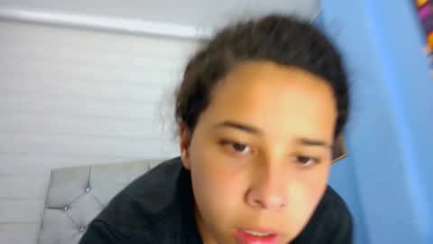 Snapshot of emily_jhons2 chatting on September 28, 4:01 pm Emily jhon online show from September 28, 4:01 pm