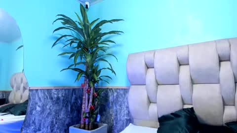 Emily online show from March 4, 9:00 pm