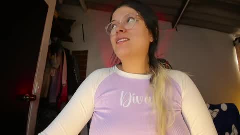 Julieta online show from May 6, 3:06 pm