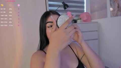 EmilyKenner  Independent model  online show from October 4, 11:30 am