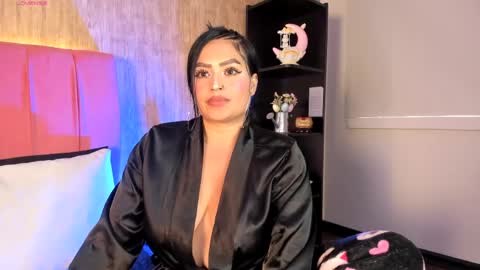 Emily  online show from April 18, 7:58 pm