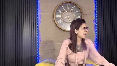 Emily online show from April 11, 4:50 am