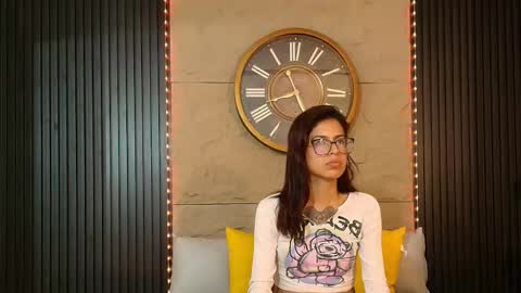 Emily online show from April 22, 5:10 am