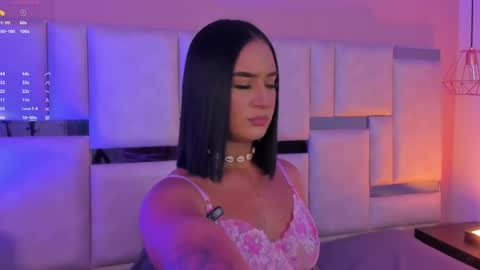 Snapshot of emily_luve chatting on May 12, 8:28 pm emily_luve online show from May 12, 8:28 pm